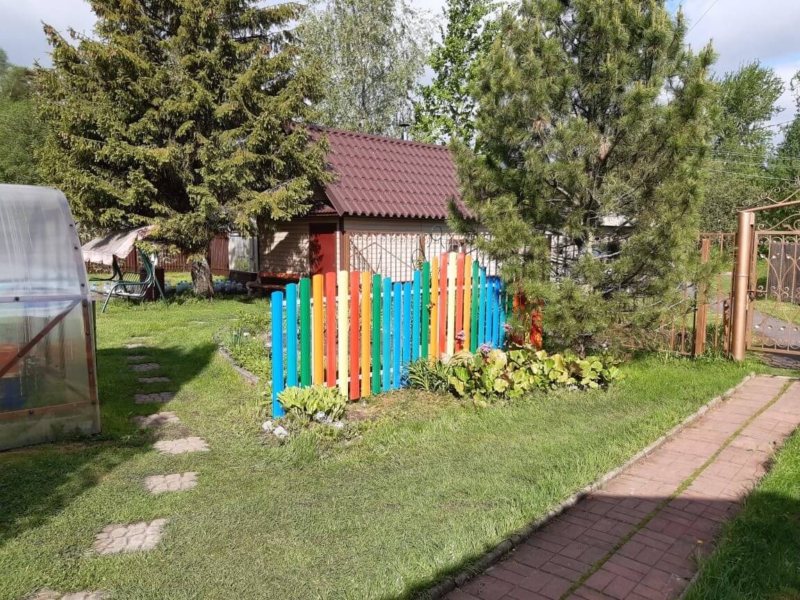 забор из разноцветного штакетника односторонний фото2 в Севастополе