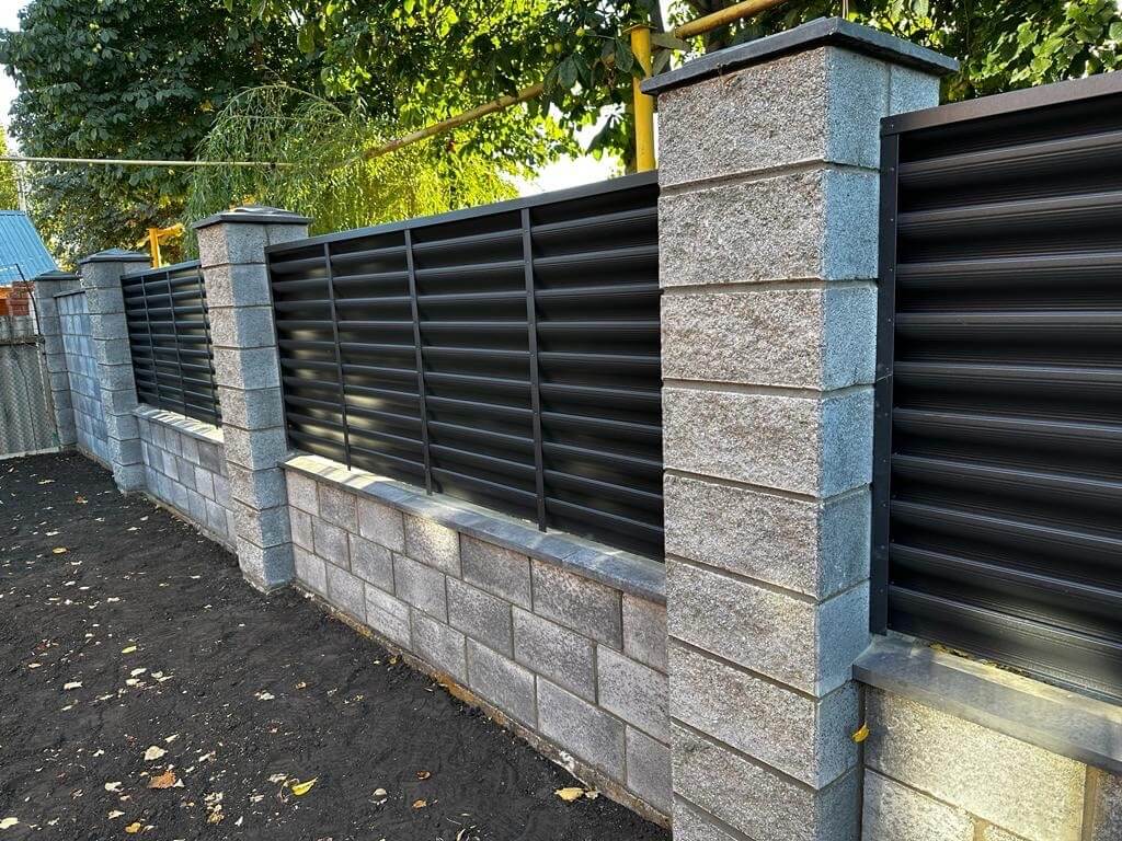 Забор-жалюзи 19м RAL7024/7024 Серый Графит двусторонний MATTE фото 6 в Севастополе
