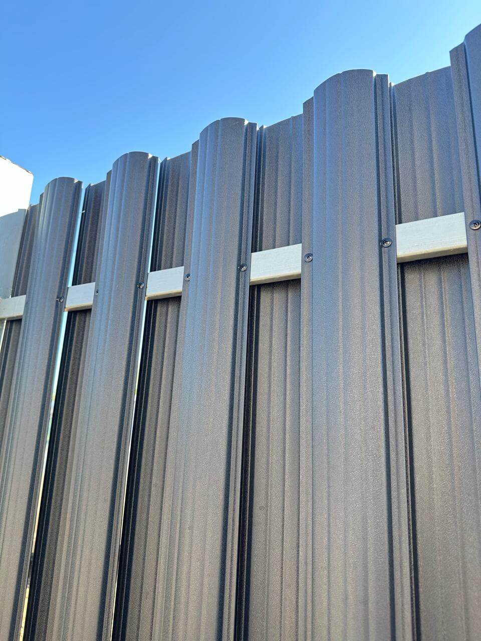 Забор из евроштакетника 34м RAL9005/9005 Черный МАТТЕ двусторонний фото 3 в Севастополе