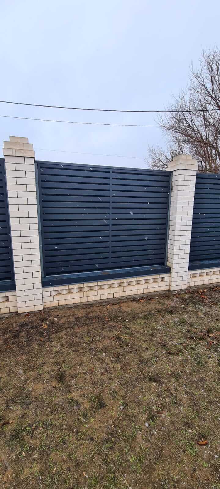 Забор-жалюзи из ламелей Хай-Тек 23м RAL7024/7024 Серый Графит двусторонний МАТТЕ фото 1 в Севастополе