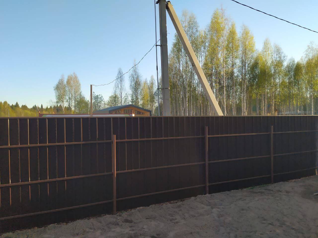Забор из металлосайдинга ЕВРО-БРУС 25м Темный Каштан 3D Принтек фото 5 в Севастополе
