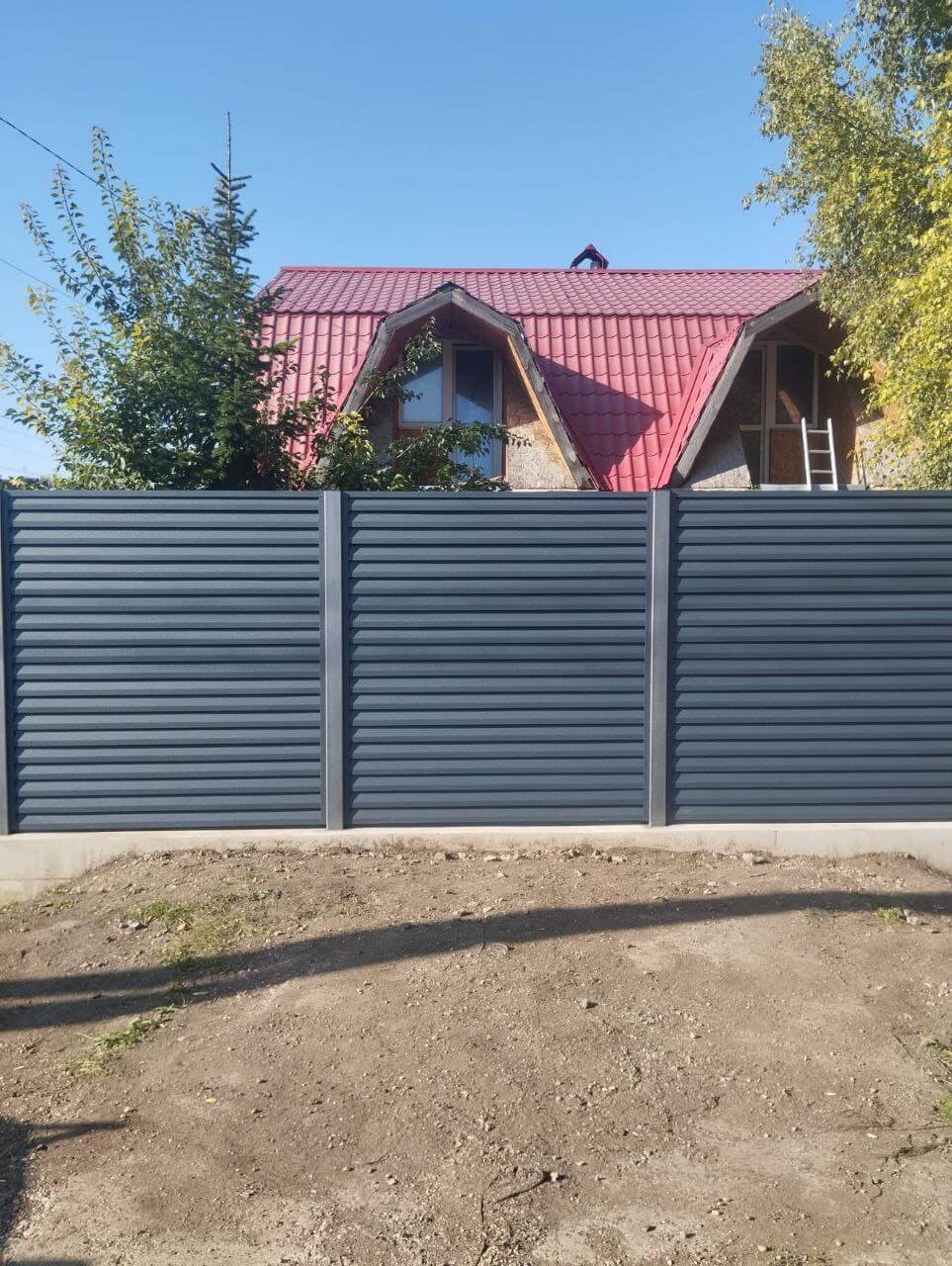Забор-жалюзи из ламелей Реснички 54м RAL7024/7024 Серый Графит двусторонний МАТТЕ в Севастополе