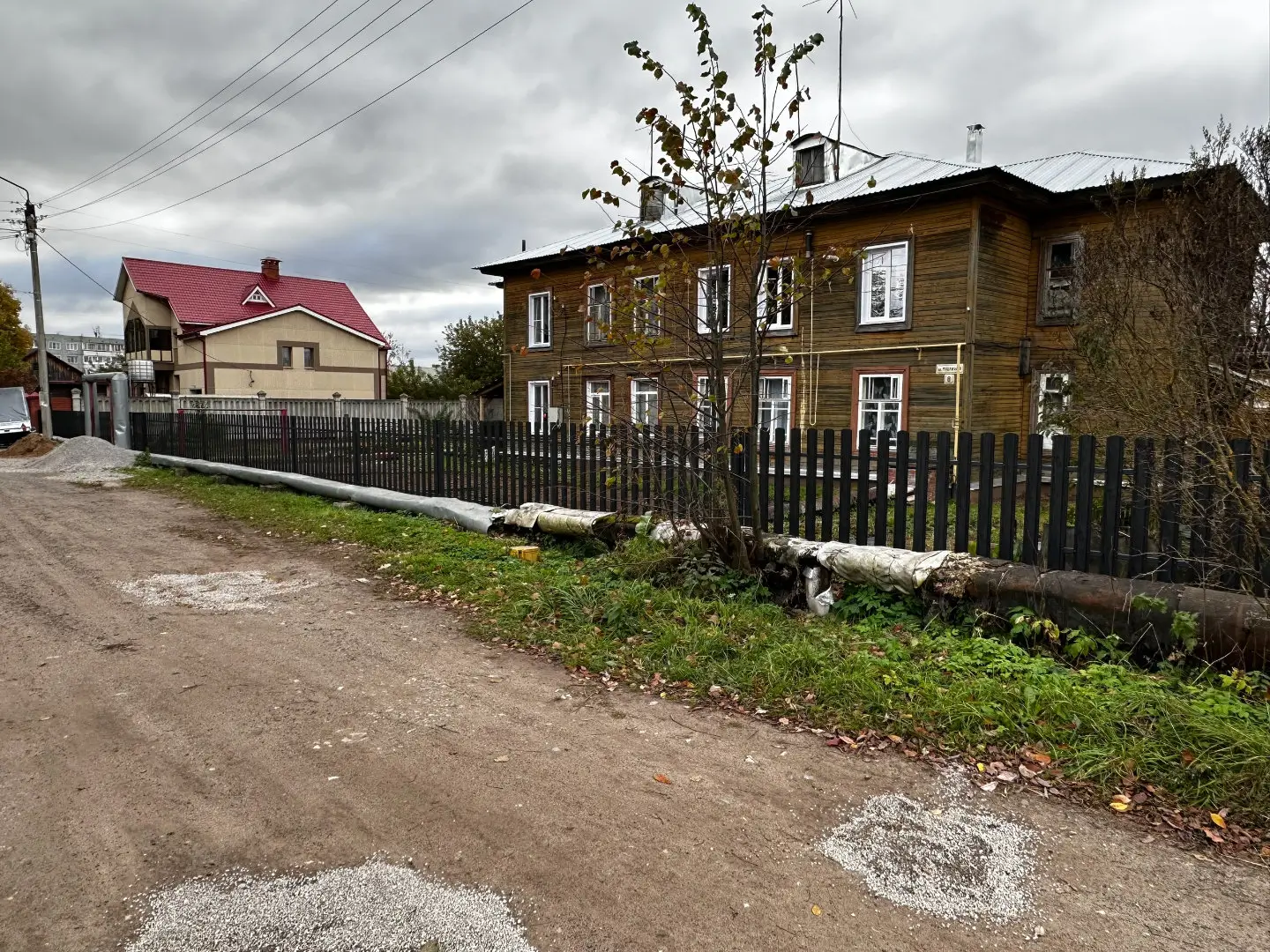 Забор из евроштакетника 63м Черное Дерево 3D Принтек фото 2 в Севастополе